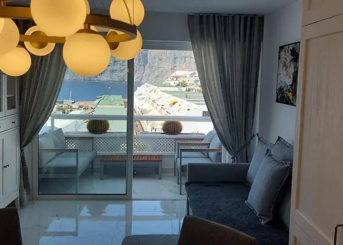 Vistas Sonadas Cerca Del Mar * Acantilado de los Gigantes