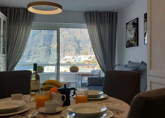 Vistas Sonadas Cerca Del Mar * Acantilado de los Gigantes