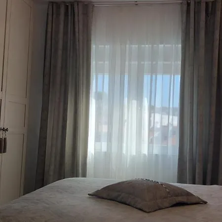 Vistas Soñadas Cerca Del Mar *